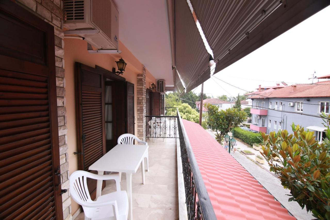 Giotis Apartments Лептокария Екстериор снимка