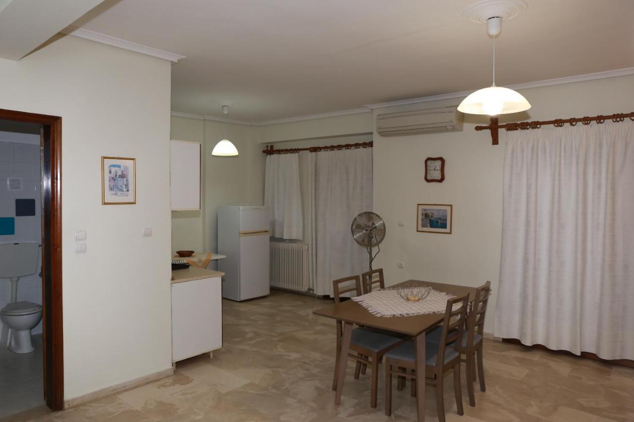 Giotis Apartments Лептокария Екстериор снимка